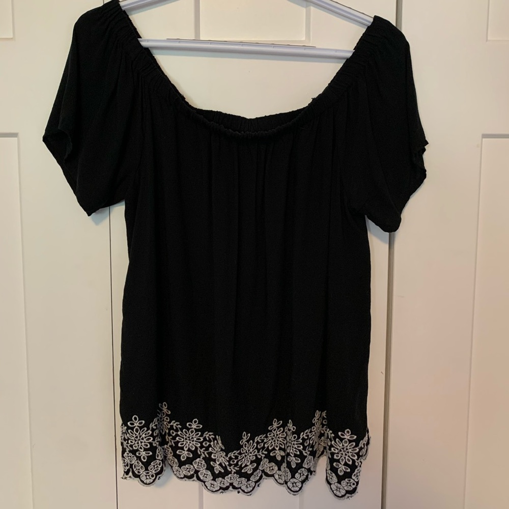 Off the shoulders flowy top